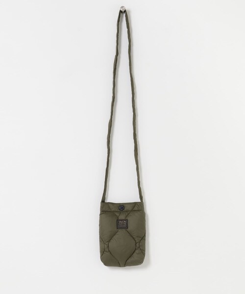 ITEMS URBANRESEARCH(アイテムズ アーバンリサーチ)の「TAION Cross Body Down Bag -S(ショルダーバッグ・メンズ・BLK/G.BEIGE/D.OLIVE/D.NAVY/PAINT CAMO・-)」の21枚目の写真