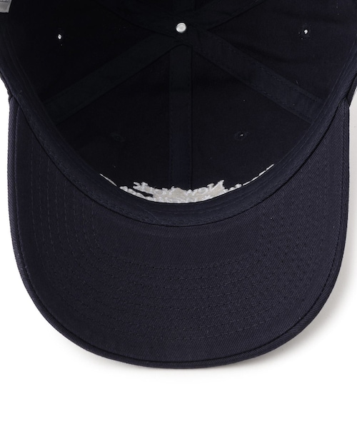 ADAM ET ROPE'(アダムエロペ)の「【Sporty&Rich(スポーティー アンド リッチ)】Modern Hat(キャップ・レディース・ホワイト/ネイビー・F)」の11枚目の写真