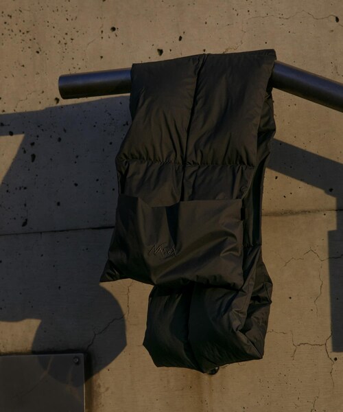 URBAN RESEARCH DOORS（アーバンリサーチドアーズ）の「『別注』NANGA×DOORS　DOWN MUFFLER（マフラー・メンズ・Stone Gray/Mocha/Smoke Blue/Charcoal/Black・-）」の17枚目の写真