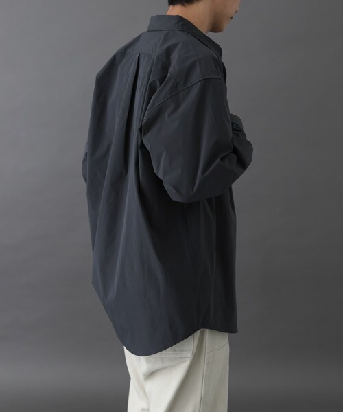 URBAN RESEARCH DOORS(アーバンリサーチドアーズ)の「FORK&SPOON CAVEタイプライタープランサーシャツ(シャツ/ブラウス・メンズ・DKCHARCOAL/BROWN・4/5)」の4枚目の写真