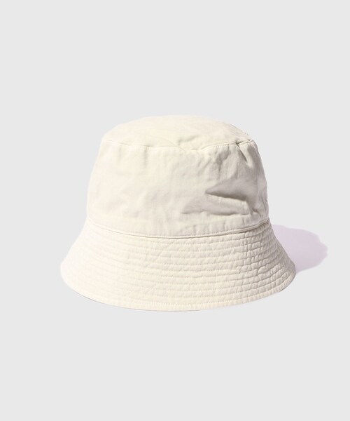 ADAM ET ROPE'（アダムエロペ）の「【AURALEE/オーラリー】GARMENT-DYED FINX CHINO BUCKET HAT MADE BY KIJIMA TAKAYUKI（ハット・メンズ・ホワイト/キナリ/ネイビー・F）」の6枚目の写真