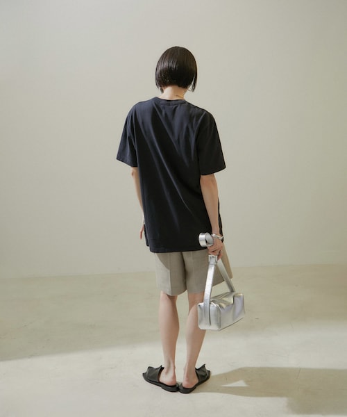 ADAM ET ROPE'（アダムエロペ）の「【J'aDoRe・店舗限定】【TEKLA（テクラ）】Short Sleeve Sleeping T-shirt（Tシャツ/カットソー・レディース・ブラック/ホワイト・S/XS）」の12枚目の写真