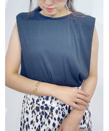 EVRIS | プリーツショルダーパットトップス【セットアップ着用可能】(Tシャツ/カットソー)