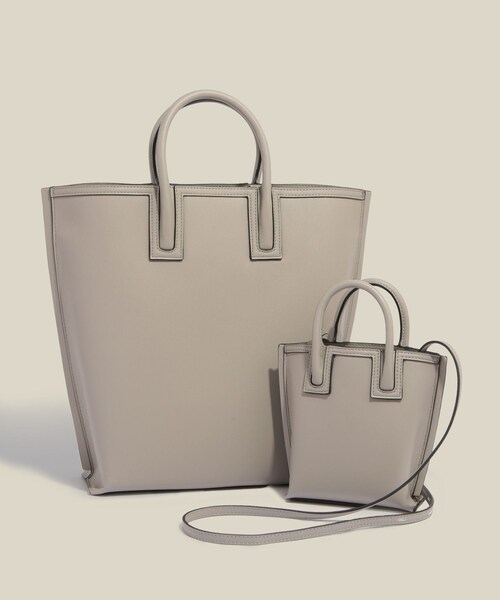 ROPE'（ロペ）の「【E'POR】Ree BAG Large【通勤】【A4対応】（トートバッグ・レディース・チャコール/ライトグレー/キナリ/ベージュ/モスグリーン/ネイビー/ブルー/ラベンダー/ブラック/オフホワイト/ベージュ系/カーキ/ブルー系/ピンク系/ワイン・F）」の13枚目の写真