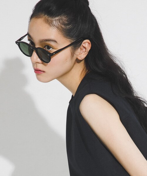 EKAL(エカル)の「White Mountaineering POLARIZED SUNGLASSES(メガネ・メンズ・BLACK・One)」の4枚目の写真
