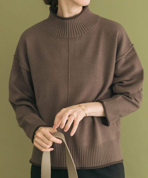 ITEMS URBANRESEARCH（アイテムズ アーバンリサーチ）の「『洗濯可/静電気防止』ハイショクハイネックニット（ニット/セーター・レディース・OFF/GRY/L.GRY/S.BLU/MOC/NVY・Free）」の4枚目の写真