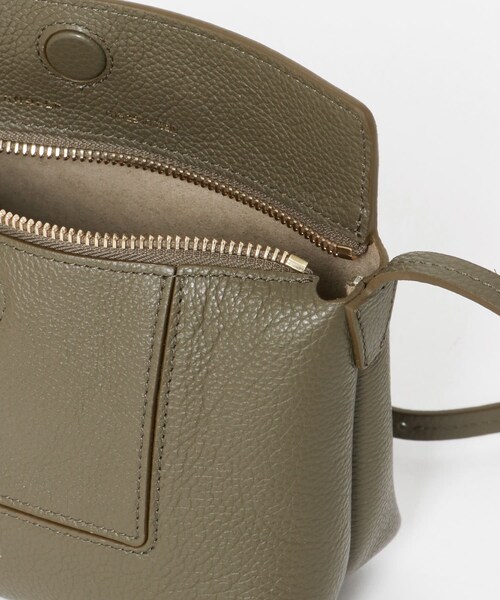 URBAN RESEARCH ROSSO（アーバンリサーチロッソ）の「WANDLER　Penelope Slouch Mini（ショルダーバッグ・レディース・BlackCrust/OliveCrust・-）」の12枚目の写真