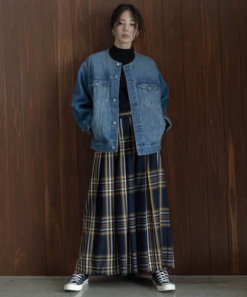 URBAN RESEARCH Sonny Label（アーバンリサーチサニーレーベル）の「タックチェックイージースカート（スカート・レディース・ブラック系/イエロー系/ブラウン系・36/38）」の11枚目の写真