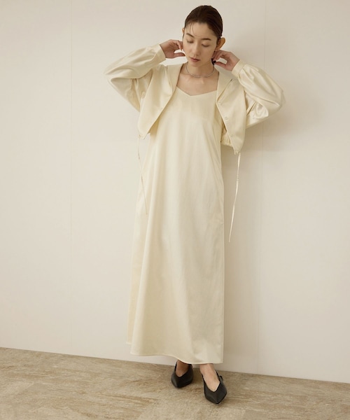 ROPE'（ロペ）の「【洗える】シャイニーサテンキャミワンピース（ドレス・レディース・オフホワイト/オレンジ・F）」の2枚目の写真