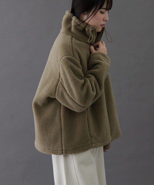 URBAN RESEARCH DOORS（アーバンリサーチドアーズ）の「FORK&SPOON　スタンドカラーボアブルゾン（ブルゾン・レディース・BLACK/BEIGE・1）」の16枚目の写真