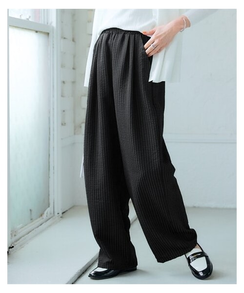 nissen（ニッセン）の「さらっとラクな先染めサッカーワイドパンツ＜大きいサイズ有＞（パンツ・レディース・モカ×ベージュ/黒×アイボリー/チャコール×黒・S/M/L/LL/3L）」の13枚目の写真