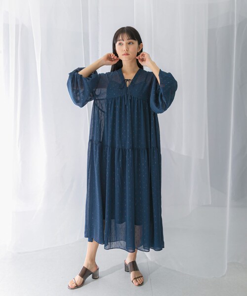 URBAN RESEARCH ROSSO（アーバンリサーチロッソ）の「カットジャガードティアードワンピース（ワンピース・レディース・BLUE/BLACK・FREE）」の12枚目の写真