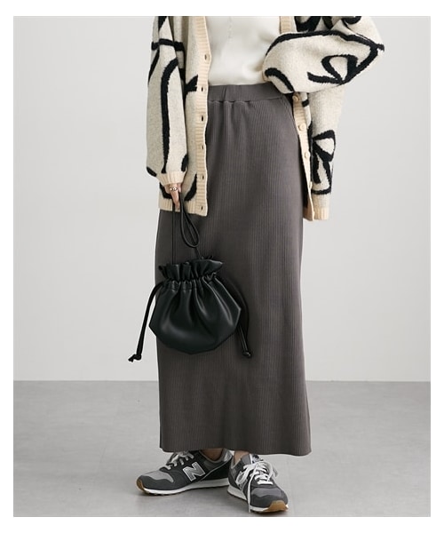 nissen（ニッセン）の「【洗える】セルフカット　リブＩラインスカート 着痩せ 細見え 華奢見え きれいめ 上品 大人カジュアル こなれ感 ストレッチ 楽ちん ウエストゴム 秋 綿混（スカート・レディース・モカベージュ/黒/テラコッタ/マスタード/グリーン/ライトベージュ/ラベンダー/チャコールグレー/杢グレー(新色)/ブラウン(新色)/杢グレー・M/L/LL/3L/4L/5L/6L/S）」の8枚目の写真