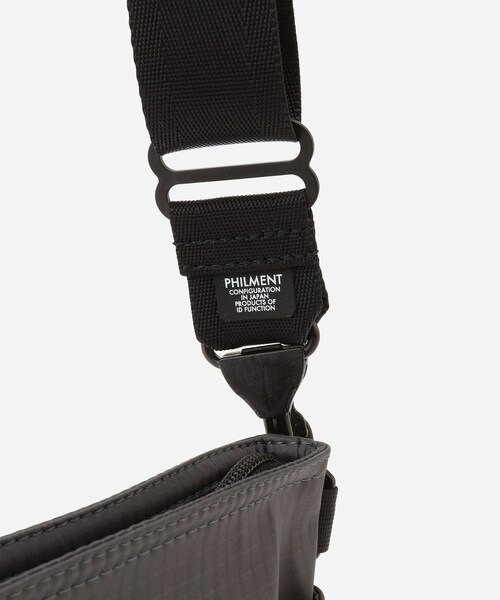 Saturdays NYC（サタデーズ ニューヨークシティ ）の「PHILMENT AT SACOCHE（ショルダーバッグ・メンズ・ブラック/グレー・F）」の13枚目の写真