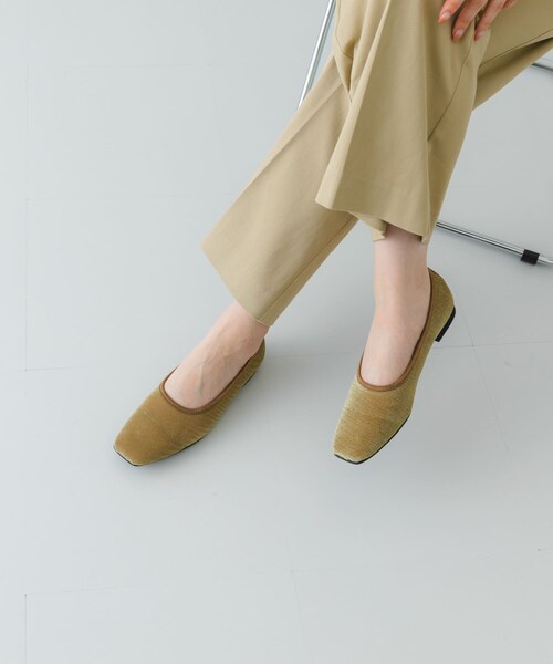 RODE SKO（ロデスコ）の「『MADE IN JAPAN』スクエアベロアメッシュフラット（バレエシューズ・レディース・BLACK/BEIGE/GRAY・36/37/38）」の3枚目の写真