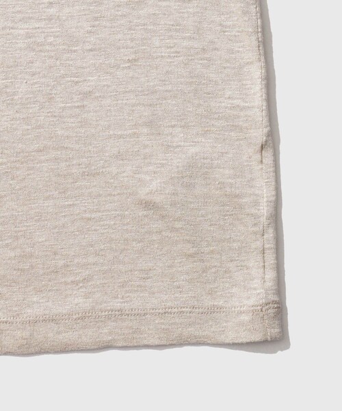 ADAM ET ROPE'(アダムエロペ)の「【BATONER/バトナー】NORMANDY LINEN T-SHIRT(Tシャツ/カットソー・メンズ・キナリ/ベージュ・2/3)」の8枚目の写真