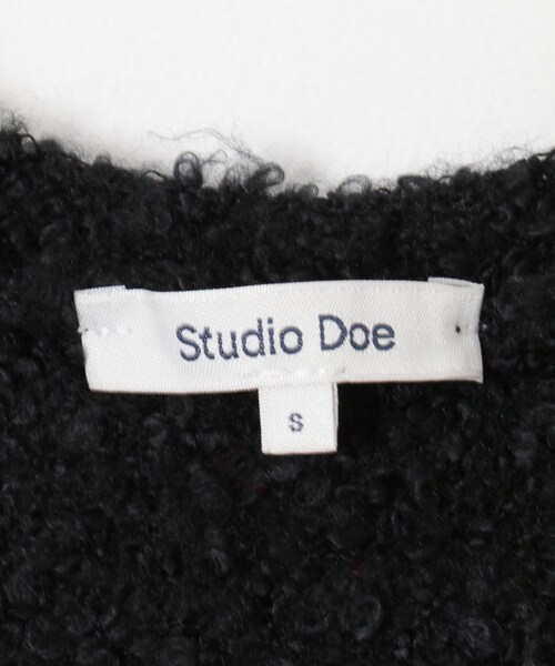 URBAN RESEARCH(アーバンリサーチ)の「Studio Doe Wool V-neck Loose Sweater(ニット/セーター・レディース・BLACK・S)」の7枚目の写真