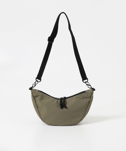 URBAN RESEARCH DOORS(アーバンリサーチドアーズ)の「撥水COMPACT SHOULDER(ショルダーバッグ・メンズ・BLACK/D.GRAY/BEIGE・-)」の3枚目の写真