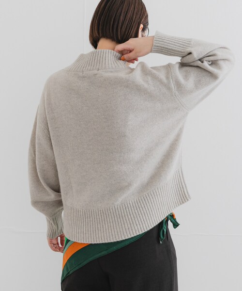 URBAN RESEARCH ROSSO（アーバンリサーチロッソ）の「F by ROSSO　ハミルトンハイネックニット（ニット/セーター・レディース・L/GREIGE/GRAY/D/CHERRY/BLUE・FREE）」の18枚目の写真