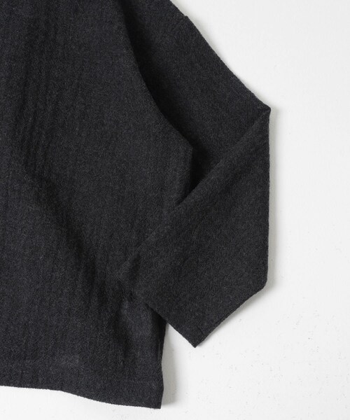 かぐれ（カグレ）の「ウールワイドフリルプルオーバー（シャツ/ブラウス・レディース・CHECK/CHARCOAL・Free）」の13枚目の写真