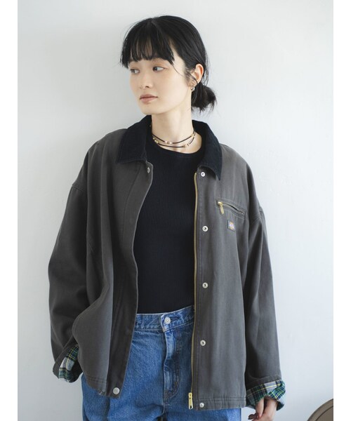 Ungrid（アングリッド）の「Dickies別注 バイカラーブルゾン（ブルゾン・レディース・チャコールグレー/ベージュ・F）」の2枚目の写真