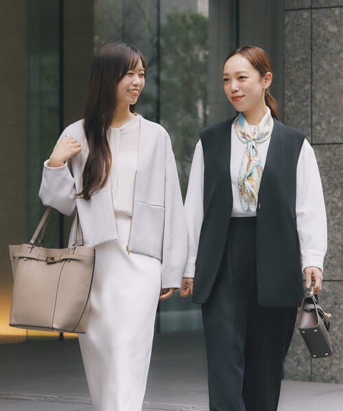 URBAN RESEARCH ROSSO（アーバンリサーチロッソ）の「ストレッチツイルジレ（ベスト・レディース・L.BEIGE/BLACK・Free）」の6枚目の写真