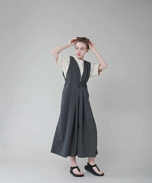 EKAL（エカル）の「『吸水速乾/UVカット』DRY OUT SHORT LENGTH T-SHIRTS（Tシャツ/カットソー・レディース・ダークプラム/ホワイト/アイボリー/ベージュ/チャコール/サルチャ/ブラウンカーキ・FREE）」の18枚目の写真