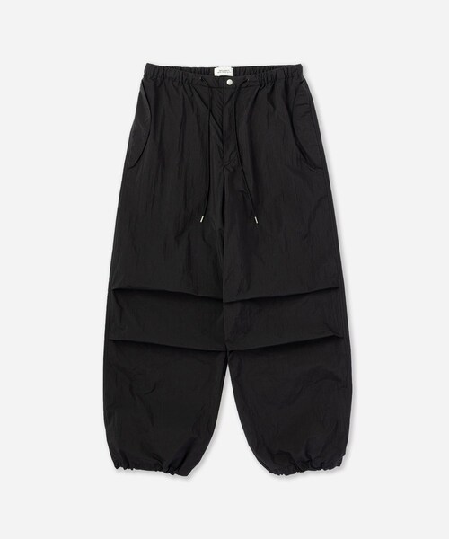 Saturdays NYC(サタデーズ ニューヨークシティ )の「Masa Cargo Pants | WOMEN(カーゴパンツ・レディース・ブラック/ベージュ/ワイン・L/M/S)」の2枚目の写真