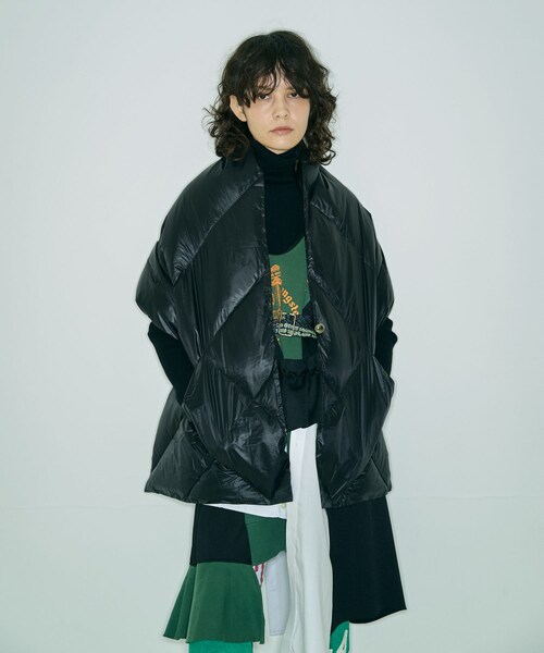 THE GOODLAND MARKET(ザグッドランドマーケット)の「『別注』KWD×ザ グッドランド マーケット GREEN DOWN STALL(マフラー・レディース・BLACK・one)」の1枚目の写真