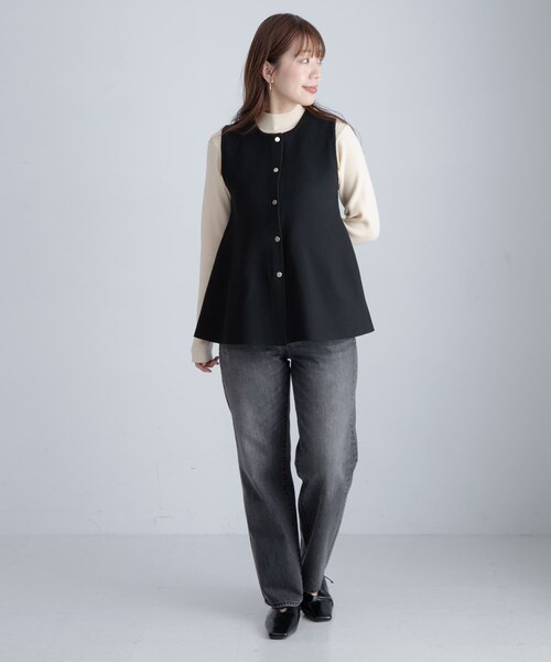 URBAN RESEARCH Sonny Label（アーバンリサーチサニーレーベル）の「『WEB限定』2WAYペプラムニットベスト（ニット/セーター・レディース・ベージュ/ライトグレー/ブラック・FREE）」の9枚目の写真