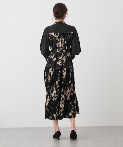 Jayro（ジャイロ）の「プリーツアソートワンピース（ワンピース・レディース・ブラック/キナリ・M）」の17枚目の写真