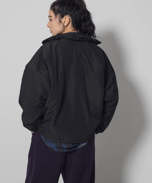 EKAL(エカル)の「『UR TECH』インサレーション ドルマンジャケット(ブルゾン・レディース・ブラック/ベージュ/ダークパープル・One)」の9枚目の写真