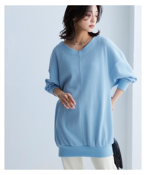 nissen（ニッセン）の「ワッフル素材ロング丈ドルマントップス（UVカット）＜大きいサイズ有＞（チュニック・レディース・黒/杢チャコールグレー/ミルクベージュ/サックス/コーラルピンク/【不要】ブラウン/ワイン/セージグリーン/杢オートミール・S~M相当/L~LL相当/3L~4L相当/5L~6L相当/8L相当/10L相当）」の14枚目の写真