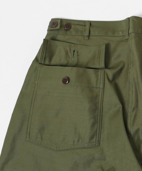 URBAN RESEARCH(アーバンリサーチ)の「『別注』CIOTA×URBAN RESEARCH Baker Pants(Baggy)(チノパンツ・メンズ・Dark Olive・4/5/6)」の12枚目の写真