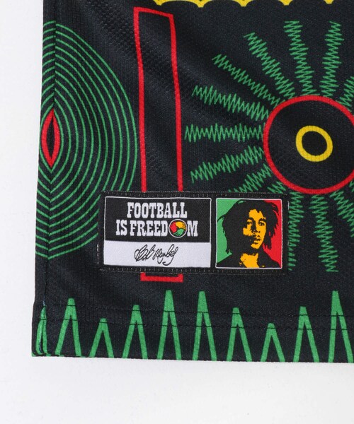 URBAN RESEARCH(アーバンリサーチ)の「adidas サッカージャマイカ代表 26 × ボブ・マーリー アウェイ レプリカ ユニフォーム(Tシャツ/カットソー・メンズ・ブラック・XL/XXL/XXXL)」の12枚目の写真