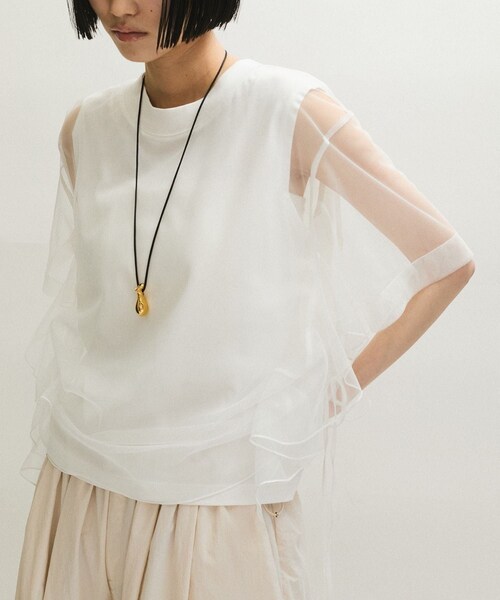 ADAM ET ROPE'(アダムエロペ)の「【WEB限定】・【サステナブル】・【定番】ギャザーチュールトップス(Tシャツ/カットソー・レディース・ブラック/ホワイト/ダークブラウン・F)」の15枚目の写真