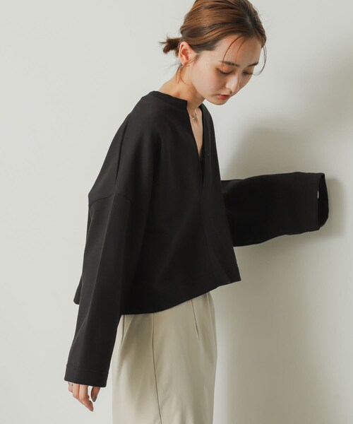 SENSE OF PLACE by URBAN RESEARCH(センスオブプレイスバイアーバンリサーチ)の「Vネッククロップドトップ(Tシャツ/カットソー・レディース・IVORY/PURPLE/BLACK・one)」の20枚目の写真