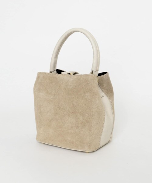 URBAN RESEARCH ROSSO（アーバンリサーチロッソ）の「AULENTTI　ドローストリングトートバッグ（ハンドバッグ・レディース・CAPPUCCINO・Free）」の4枚目の写真