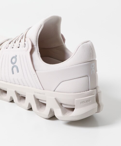 URBAN RESEARCH DOORS(アーバンリサーチドアーズ)の「On Cloudswift 4 Ad(スニーカー・レディース・Sand Ivory/Black Rock・23.5/24/24.5)」の5枚目の写真
