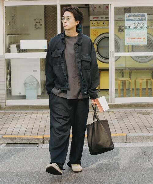 URBAN RESEARCH(アーバンリサーチ)の「AWAK TOTE-grain(トートバッグ・メンズ・BLK-B/BLK-W・One)」の4枚目の写真