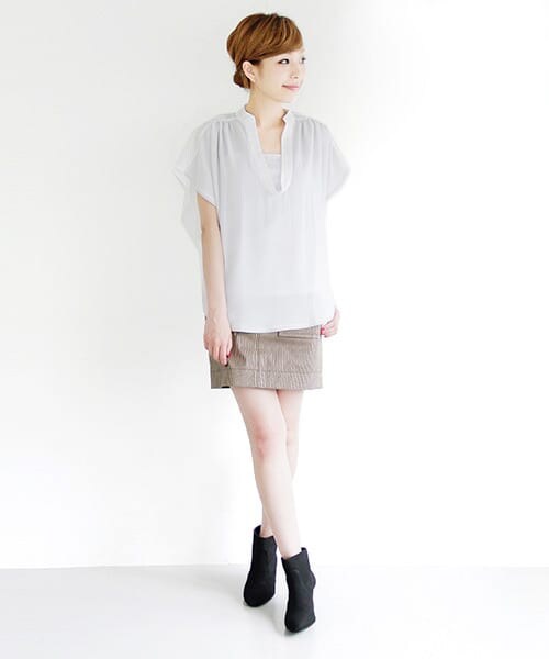 URBAN RESEARCH ROSSO（アーバンリサーチロッソ）の「2枚重ねドレープネックブラウス（Tシャツ/カットソー・レディース・OW/MINT/BE・FREE）」の9枚目の写真