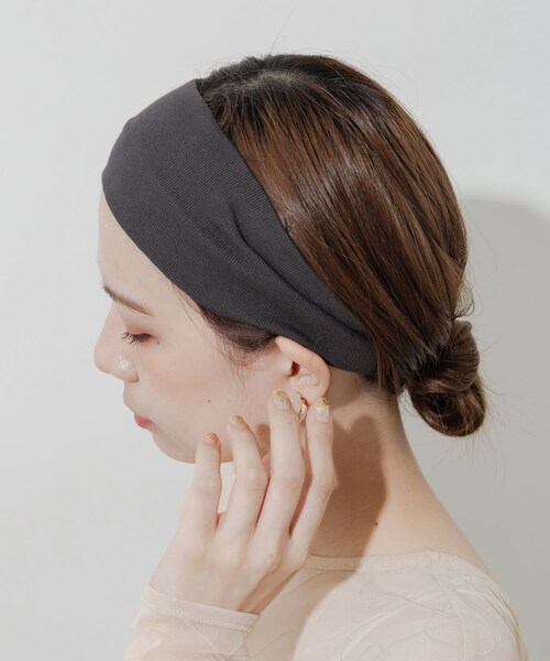 SMELLY（スメリー）の「シンプルヘアバンド（ヘアバンド・レディース・CHA/BLK・-）」の21枚目の写真