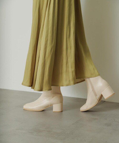 SENSE OF PLACE by URBAN RESEARCH（センスオブプレイスバイアーバンリサーチ）の「ワイドスクエアショートブーツ（ブーツ・レディース・BLACK/IVORY/BEIGE・S/M/L）」の13枚目の写真