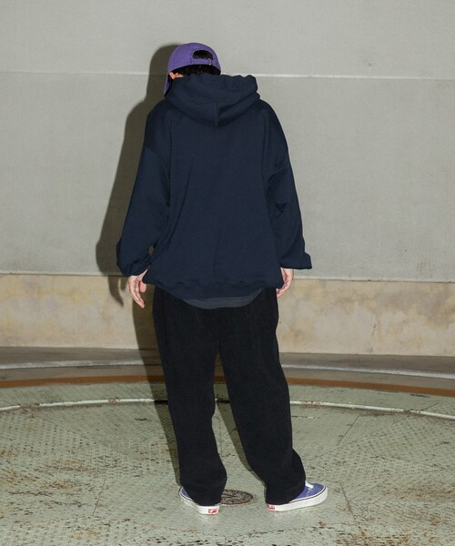 URBAN RESEARCH（アーバンリサーチ）の「Wide Dad　Dad EASY CORDUROY WIDE PANTS（その他パンツ・メンズ・D NAVY・1/2）」の21枚目の写真