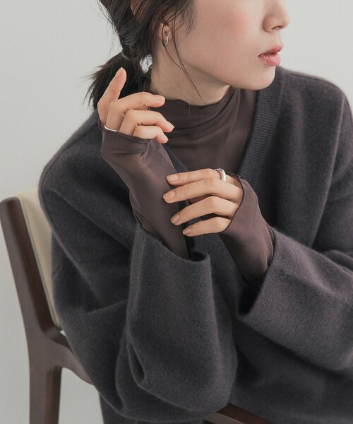 URBAN RESEARCH DOORS(アーバンリサーチドアーズ)の「ハイネックチュールインナー(Tシャツ/カットソー・レディース・DOT/BROWN/OFF・Free)」の16枚目の写真