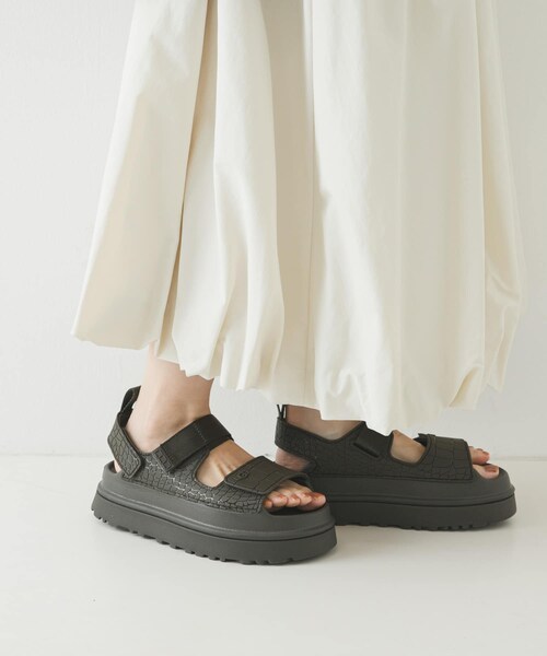 URBAN RESEARCH(アーバンリサーチ)の「UGG W GOLDENGLOW EMBOSSED(サンダル・レディース・D SMOKE・23/24/25)」の9枚目の写真