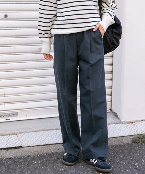 URBAN RESEARCH DOORS（アーバンリサーチドアーズ）の「FORK&SPOON　イージーチノパンツ（チノパンツ・レディース・BEIGE/INK BLACK・1/2）」の4枚目の写真