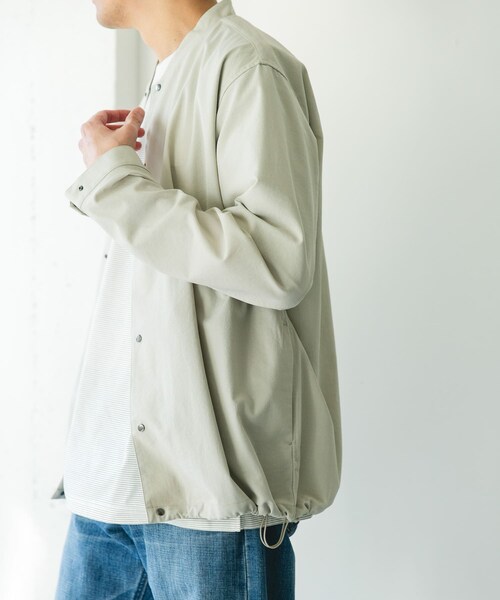 URBAN RESEARCH DOORS(アーバンリサーチドアーズ)の「『イージーケア/速乾/UVカット』クイックドライ ノーカラーライトブルゾン(ブルゾン・メンズ・CHALK/BLUEGREEN/CHARCOAL・M/L)」の7枚目の写真
