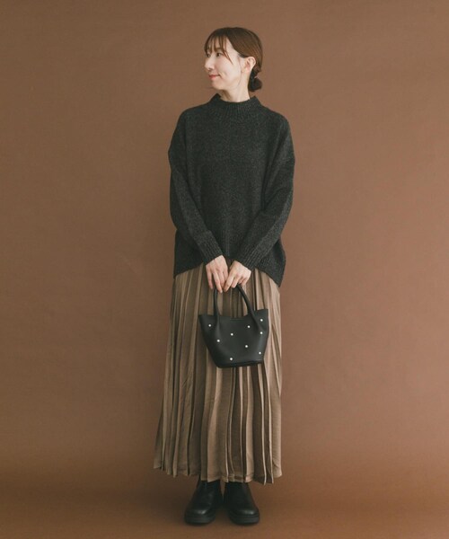 ITEMS URBANRESEARCH（アイテムズ アーバンリサーチ）の「サテンプリーツスカート（スカート・レディース・CHA/BRN/P.BEG・FREE）」の15枚目の写真