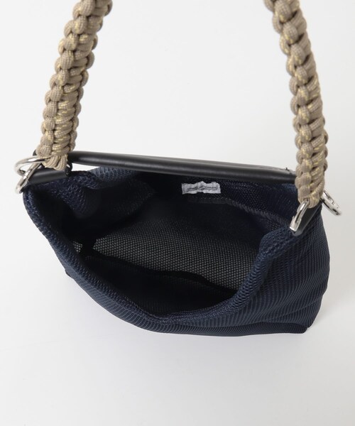 URBAN RESEARCH DOORS（アーバンリサーチドアーズ）の「2WAYメッシュバッグ（トートバッグ・レディース・CHARCOAL/NAVY・-）」の10枚目の写真